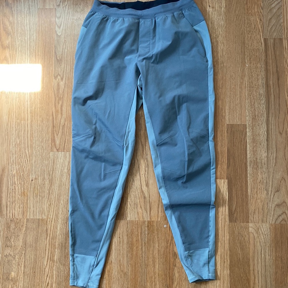 Lululemon Surge Hybrid Pants
